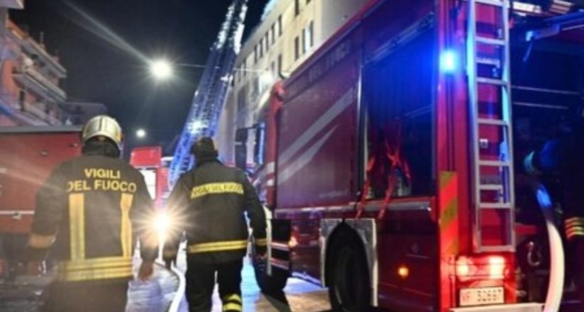 Tragico incendio in casa nella notte: muore bimbo di 9 anni