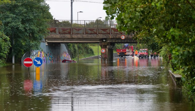 Italia devastata, fiumi in piena e case distrutte: migliaia di sfollati