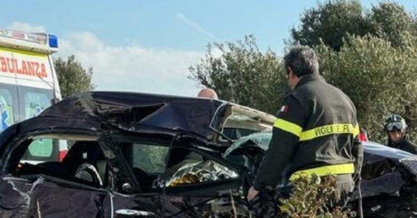 Tragico incidente sulla strada provinciale: muore una 22enne, due feriti gravi e strada chiusa per ore