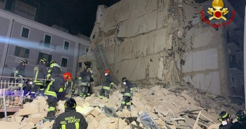 Palazzina a Bari, le parole poco prima del crollo fanno venire i brividi