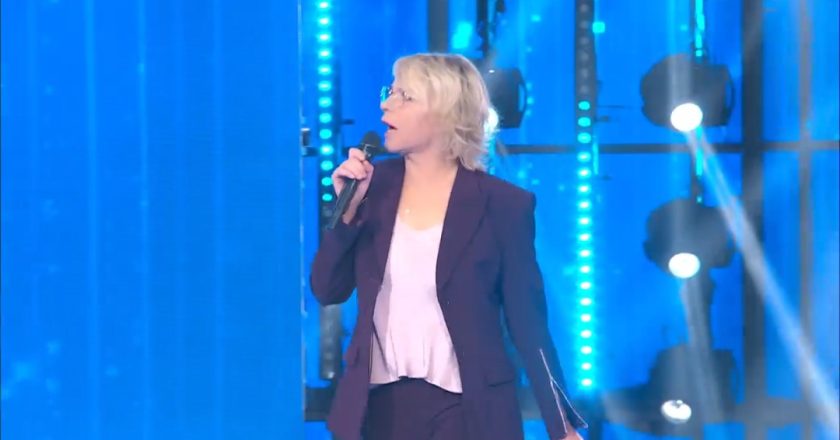 Amici 24, il serale inizia tra le polemiche: fuori uno dei favoriti
