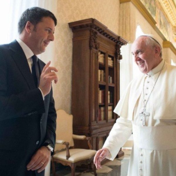 “Mi incontravo in segreto col Papa”: il biglietto a Renzi