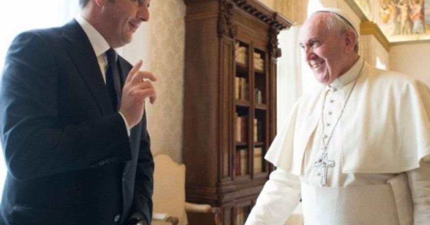 “Mi incontravo in segreto col Papa”: il biglietto a Renzi
