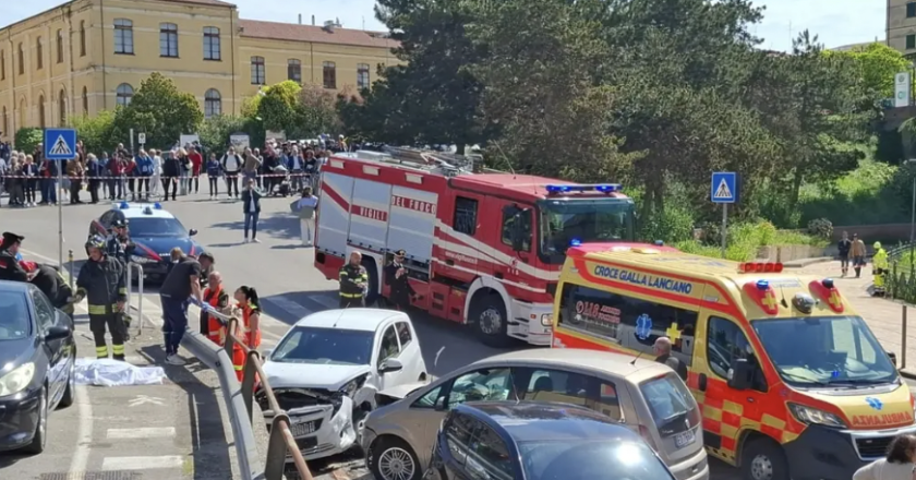 Auto sulla folla dopo il corteo del 25 aprile: un morto e due feriti a Lanciano