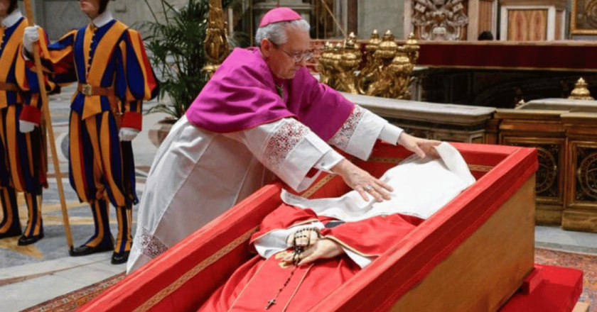 I funerali di Papa Francesco: il saluto dei leader e la sorpresa finale