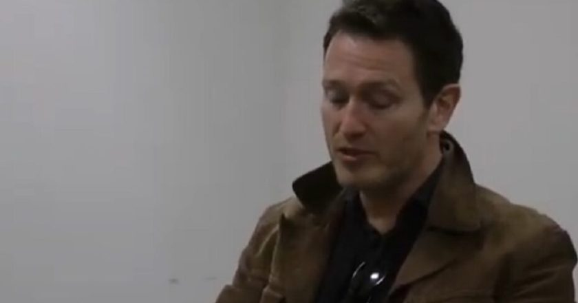 “È in terapia intensiva”. L’attore operato d’urgenza: condizioni molto gravi