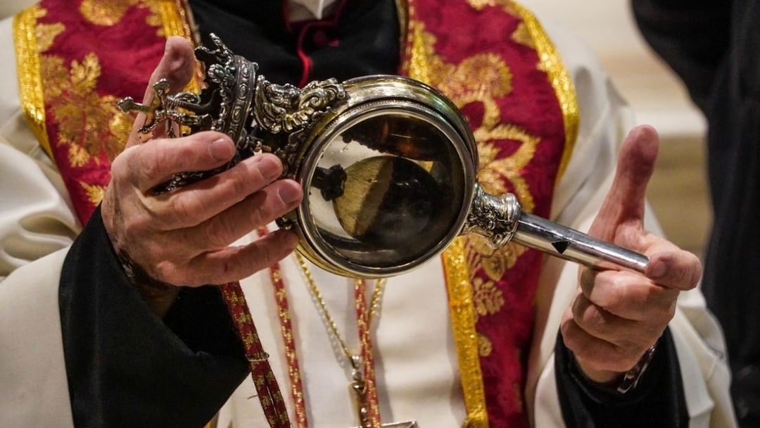 Ampolla-sangue-San-Gennaro-1200×675