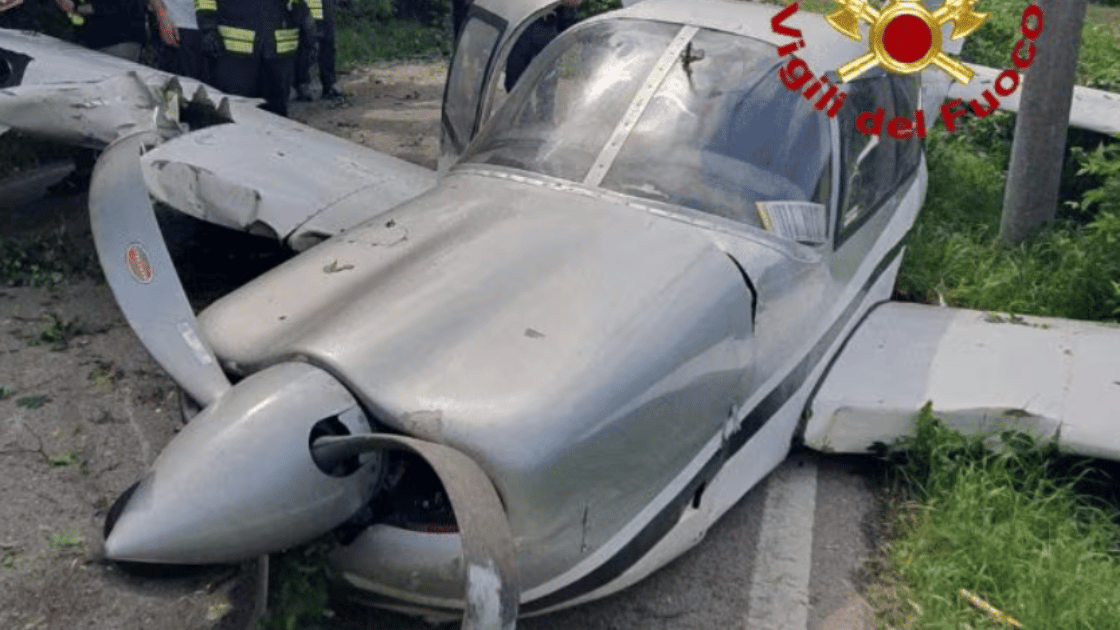 aereo schianta italia (1)
