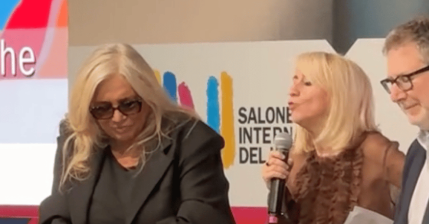 Mara Venier: “Da mesi piango prima di andare in onda”. Il dolore nascosto