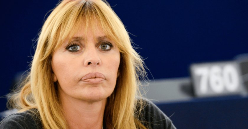 “Addio Forza Italia”: Alessandra Mussolini passa alla Lega, ecco cosa cambia