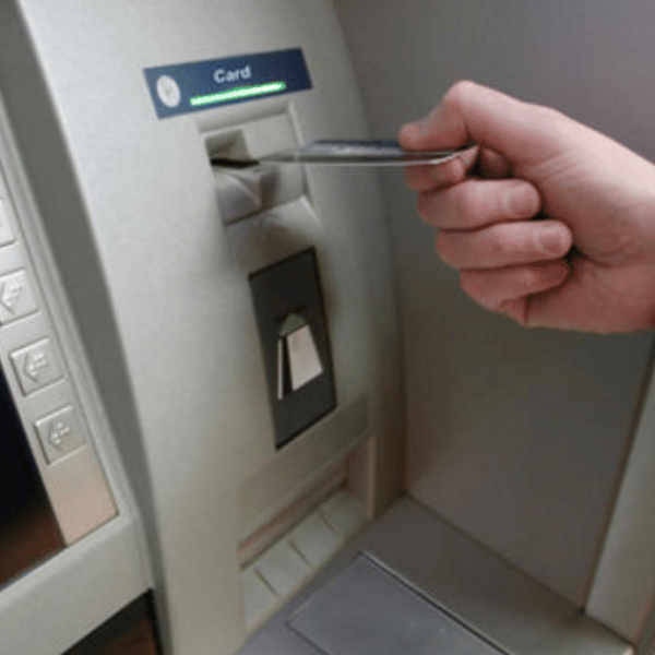 Bancomat, nuove regole dal 28 giugno 2025: cosa cambia per commissioni e accessibilità