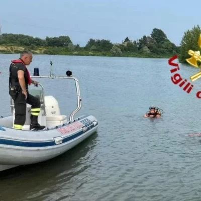 Due tragedie nella domenica d’estate: muoiono due bambini di 10 e 6 anni