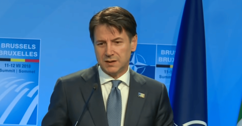 Conte smentito dai video: nel 2018 firmò l’impegno a rafforzare le spese NATO
