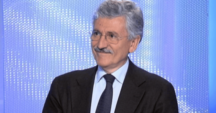 D’Alema: “Se l’Iran avesse la bomba atomica non ci sarebbe guerra”, poi l’addio alla politica