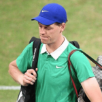 Jannik Sinner resta numero 1 al mondo: nuovo record e stoccata agli haters prima di Wimbledon