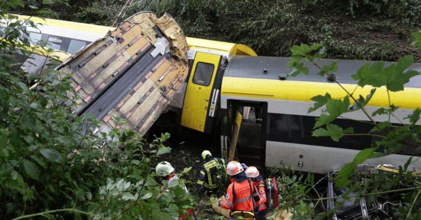 Tragico deragliamento ferroviario in Germania: vittime e feriti sul treno regionale