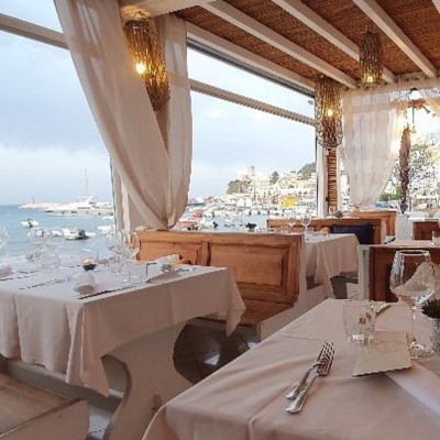 924 euro per pasta all’aragosta e vino bianco, la brutta sorpresa a pranzo per i turisti a Ponza