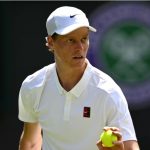 Incredibile Sinner a Wimbledon, rischia di non finire il match