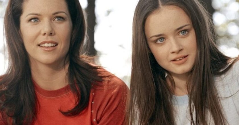 “Una mamma per amica” compie 23 anni: com’erano e cosa fanno oggi Lorelai e Rory Gilmore