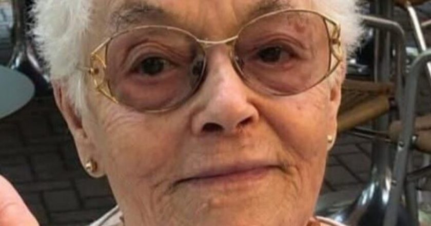 “È morta la mamma”. Gravissimo lutto per l’attore della tv: uno strazio enorme