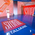 “Stop, mi devo fermare qui”. Eleonora Daniele costretta a interrompere Storie Italiane