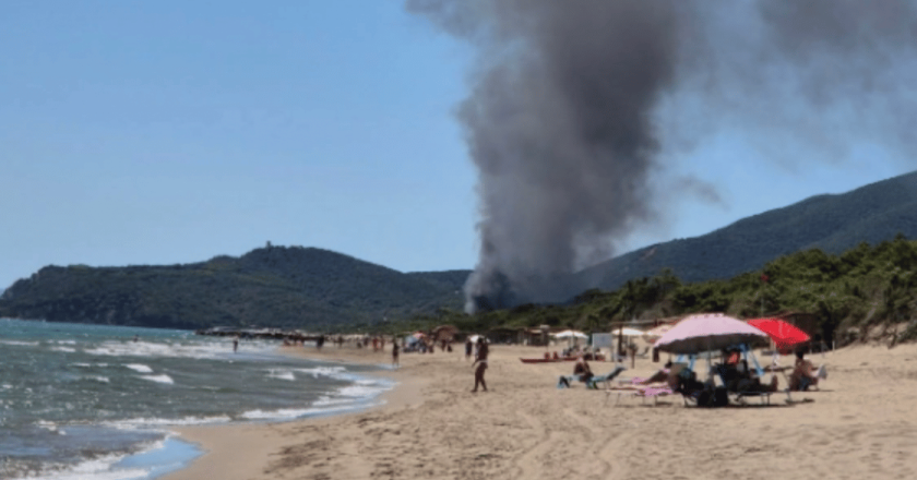 Incendio a Castiglione della Pescaia: evacuata anche Rosy Bindi dalla pineta di Roccamare