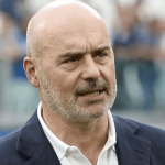 Zingaretti furioso a Fiumicino: “La moglie di un politico ha saltato la fila, vergogna”