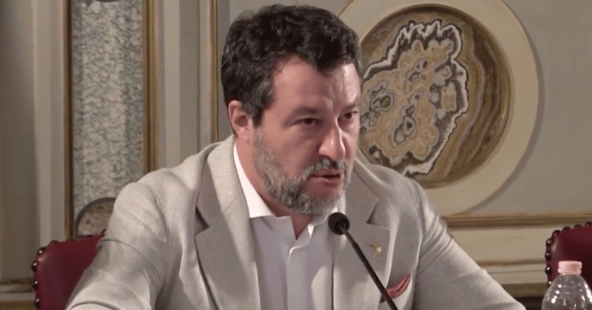 Opposizioni contro Salvini: “Premiazione oscena mentre il governo condanna Israele”
