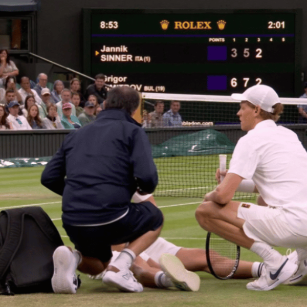 Sinner ai quarti di Wimbledon dopo il ritiro di Dimitrov: il gesto di Jannik che commuove tutti