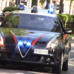 Napoli: simula il suono delle sirene per superare nel traffico, poi la brutta sorpresa