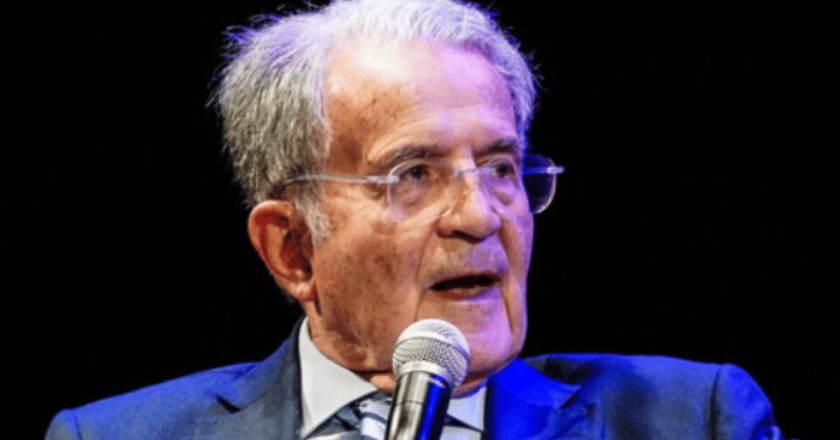 Romano Prodi sorprende: “Le disuguaglianze sono intollerabili”. L’ex premier appoggia la patrimoniale di Schlein