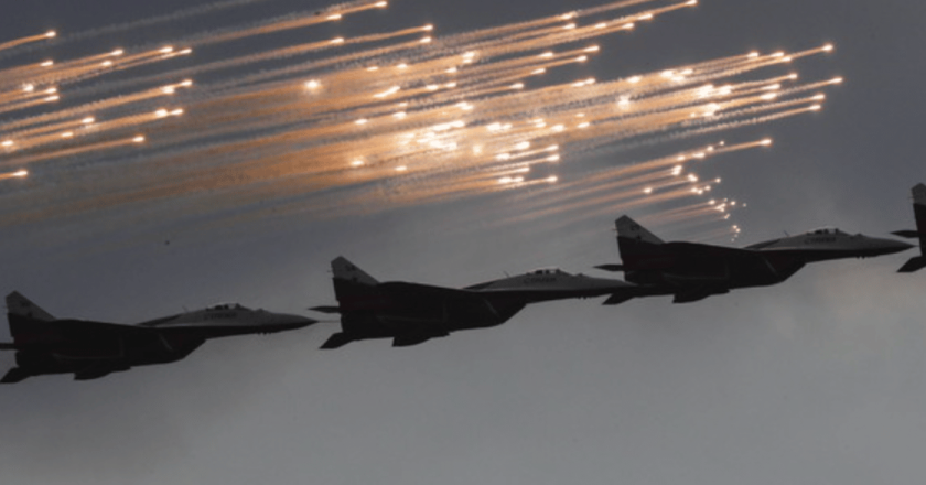 Ucraina, allerta aerea totale: sale la tensione con la Russia