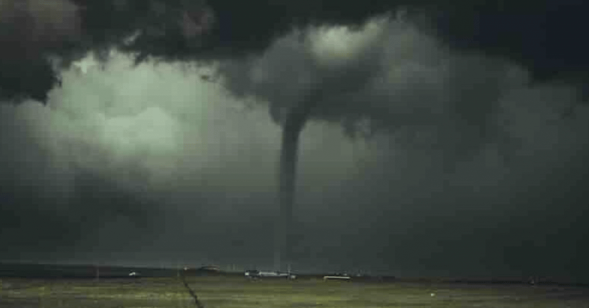 Maltempo in Italia, tromba d’aria devasta impianto fotovoltaico: danni anche in Toscana e Liguria