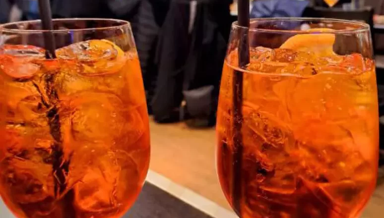 Vende alcool all’oratorio, prete denunciato: il motivo è serio