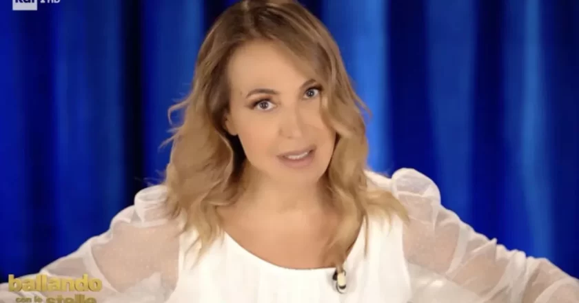 Barbara d’Urso rompe il silenzio: “Buttata giù, ma riparto più forte”