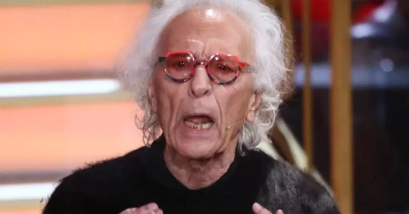 Il famoso non ha più soldi: “In tv non mi chiamano più, vendo i miei libri”