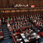 Caso Epstein scuote Londra: si dimette il capo di gabinetto del premier Starmer