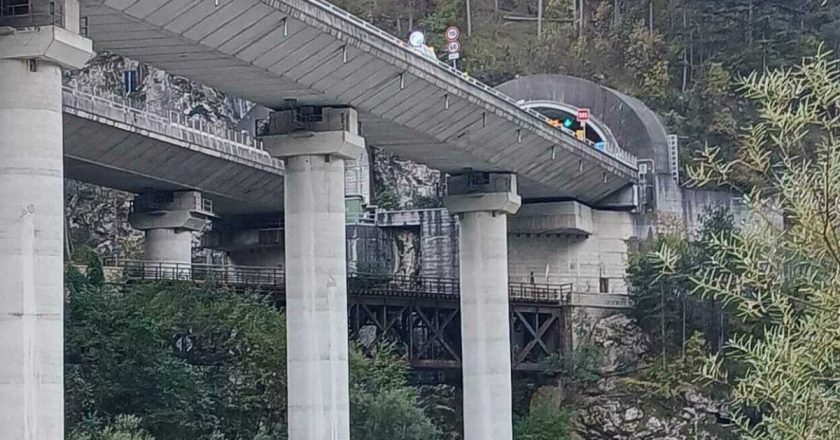 Tragedia choc in Italia: l’incidente in galleria poi il volo giù, nel vuoto