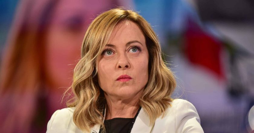 Gennaro Sangiuliano: Il Ritorno in Politica e la Candidatura alle Elezioni Regionali in Campania