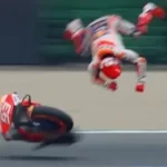 MotoGP, volo tremendo per Marc Marquez: scena atroce!