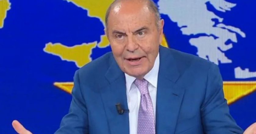 “Non ve ne f**** niente”. Bruno Vespa perde le staffe a Porta a porta in collegamento con la Flotilla