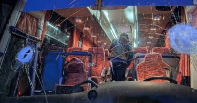 Rieti, tragedia dopo la partita di basket: sassi contro il bus dei tifosi di Pistoia, la notizia sull’autista