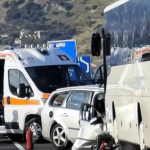 Tragedia in Calabria: scontro tra pullman e auto, morti due coniugi e un amico