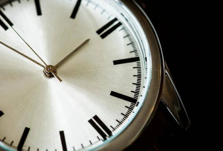 orologio_lancette_cambio_ora2025_ipa
