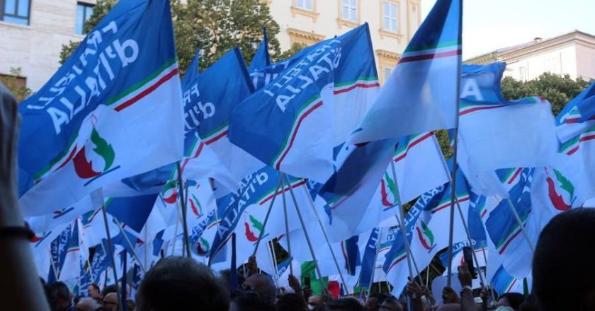 “Mi dimetto!”, decisione choc del big di Fratelli d’Italia: “Accuse pesantissime”