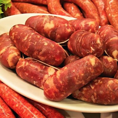 Salsiccia ritirata dai supermercati: “Non mangiatela”. Rischio altissimo