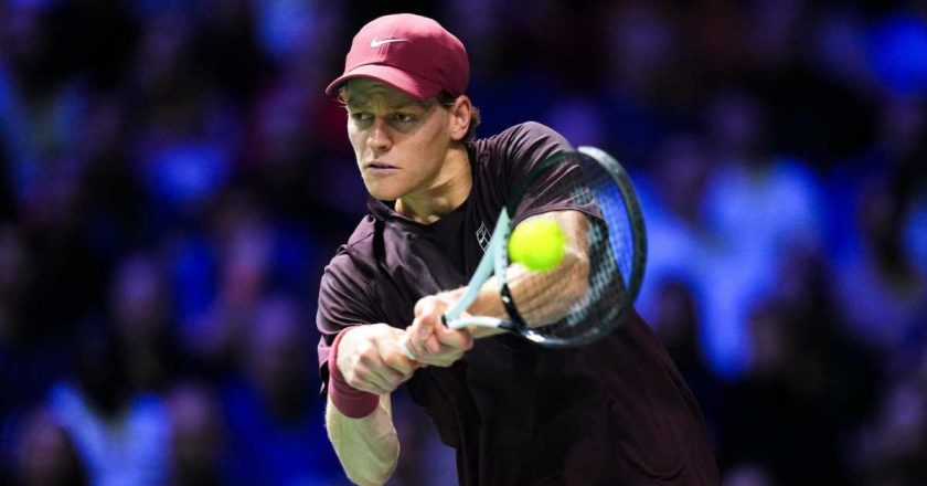 Atp Finals, sfida decisiva Sinner–Zverev: chi vince vola in semifinale