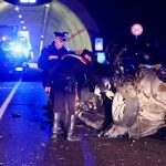 Morti e feriti, tragedia spaventosa in Italia: “Presi in pieno”, impatto tremendo