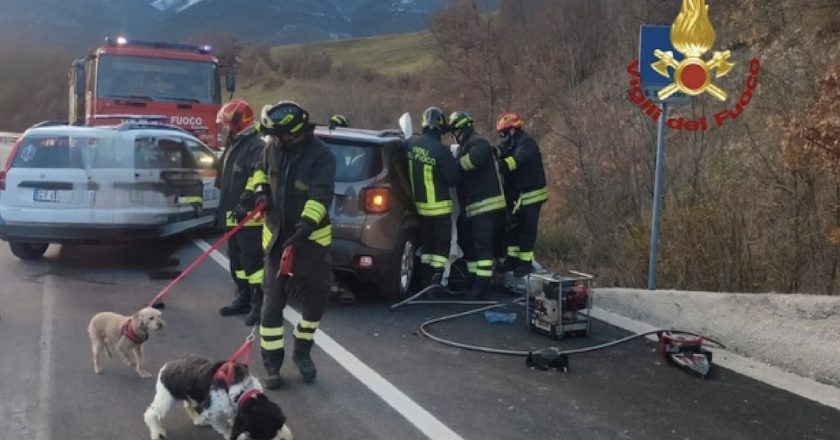 “È lui”. Incidente devastante, muore il big italiano. Salvi i suoi cani