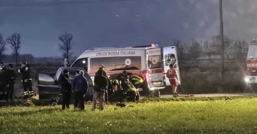 Incidente devastante in Italia, dopo lo schianto il volo nei campi. Ci sono morti
